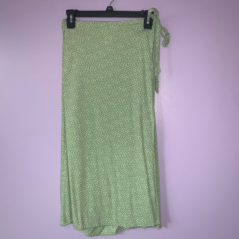 Green midi skirt with ties size small